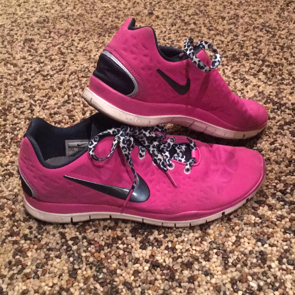 Nike free 5.0 woman’s training shoes. Size 9.5